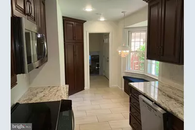 4701 Red Fox Drive, Annandale, VA 22003 - Photo 4
