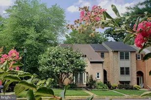 2020 Hopewood Dr, Falls Church, VA 22043 - Photo 2