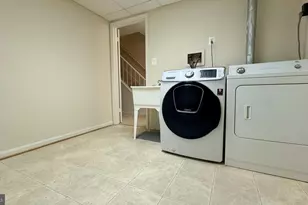 7446 Adams Park Ct, Annandale, VA 22003 - Photo 52