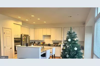 8502 Harvest Oak Drive, Vienna, VA 22182 - Photo 6