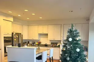 8502 Harvest Oak Dr, Vienna, VA 22182 - Photo 6