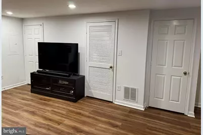 3942 Kathryn Jean Court, Fairfax, VA 22033 - Photo 4