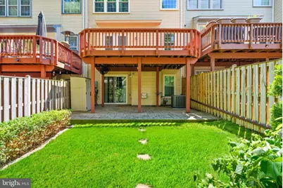 7439 Collins Meade Way, Alexandria, VA 22315 - Photo 8