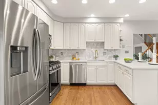 7439 Collins Meade Way, Alexandria, VA 22315 - Photo 12