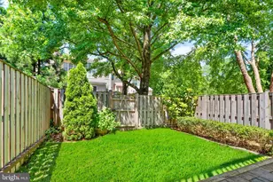 7439 Collins Meade Way, Alexandria, VA 22315 - Photo 38