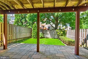 7439 Collins Meade Way, Alexandria, VA 22315 - Photo 38