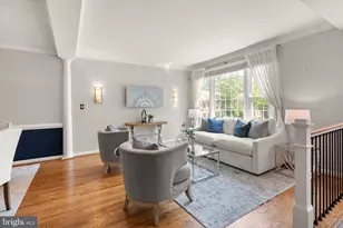 7439 Collins Meade Way, Alexandria, VA 22315 - Photo 8