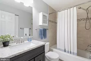 7439 Collins Meade Way, Alexandria, VA 22315 - Photo 32