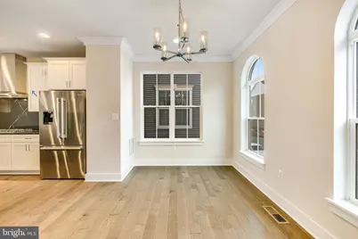 14813 Retreat Boulevard, Chantilly, VA 20151 - Photo 16