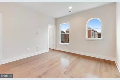 14813 Retreat Boulevard, Chantilly, VA 20151 - Photo 28