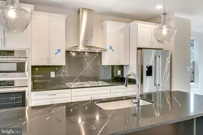 14813 Retreat Boulevard, Chantilly, VA 20151 - Photo 12
