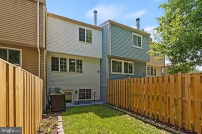 6844 Heatherway Court, Alexandria, VA 22315 - Photo 38