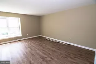 5404 Helm Ct, Fairfax, VA 22032 - Photo 8