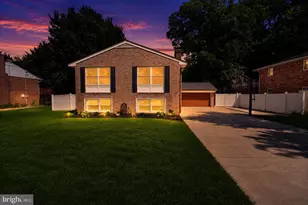 9009 Mears St, Fairfax, VA 22031 - Photo 2