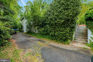 9932 Fairoaks Rd, Vienna, VA 22181 - Photo 6