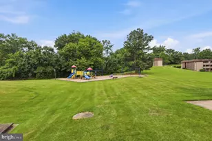 5810 Royal Ridge Dr, Springfield, VA 22152 - Photo 18