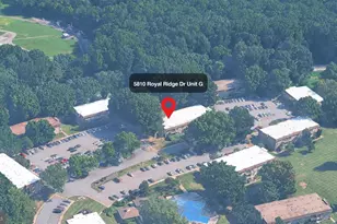 5810 Royal Ridge Dr, Springfield, VA 22152 - Photo 2