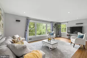 7927 Central Park Cir, Alexandria, VA 22309 - Photo 4