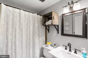 7927 Central Park Cir, Alexandria, VA 22309 - Photo 32