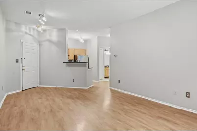 13085 Autumn Woods Way #105, Fairfax, VA 22033 - Photo 8