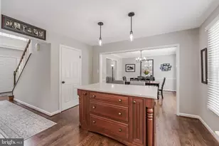 13387 Glen Taylor Ln, Herndon, VA 20171 - Photo 20