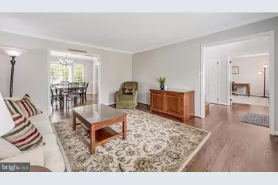 13387 Glen Taylor Lane, Herndon, VA 20171 - Photo 12