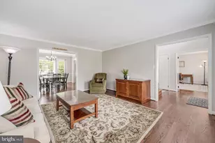 13387 Glen Taylor Ln, Herndon, VA 20171 - Photo 12