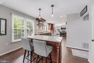 13387 Glen Taylor Ln, Herndon, VA 20171 - Photo 18