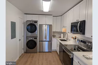 8340 Greensboro Drive #509, McLean, VA 22102 - Photo 2