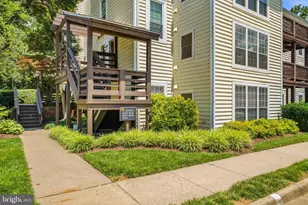 10212 Oakton Terrace Rd, Oakton, VA 22124 - Photo 28