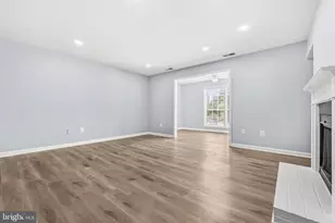 10212 Oakton Terrace Rd, Oakton, VA 22124 - Photo 8