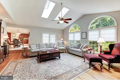 5501 W Ridge View Drive, Fairfax, VA 22030 - Photo 32