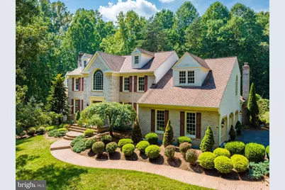 5501 W Ridge View Drive, Fairfax, VA 22030 - Photo 2