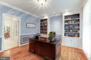 5501 W Ridge View Dr, Fairfax, VA 22030 - Photo 34