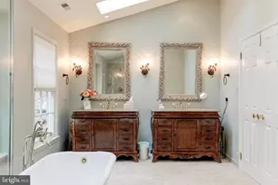 5501 W Ridge View Dr, Fairfax, VA 22030 - Photo 52