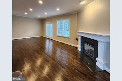 610 Meadow Lane SW, Vienna, VA 22180 - Photo 14