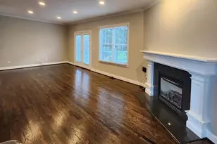 610 Meadow Ln SW, Vienna, VA 22180 - Photo 14