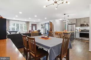 10703 Almond St, Fairfax, VA 22032 - Photo 6
