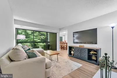 11743 Ledura Court #104, Reston, VA 20191 - Photo 8