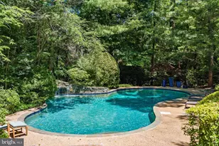 7700 Old Dominion Dr, McLean, VA 22102 - Photo 4
