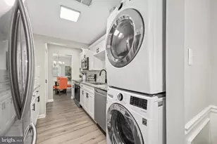 6426 Silver Ridge Cir, Alexandria, VA 22315 - Photo 6