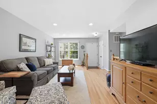 3012 Colonial Springs Ct, Alexandria, VA 22306 - Photo 6