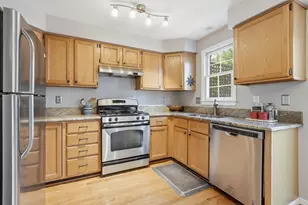 3012 Colonial Springs Ct, Alexandria, VA 22306 - Photo 2