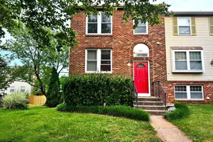 13321 Hound Run Dr, Fairfax, VA 22033 - Photo 2