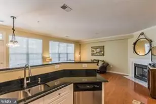 2700 Bellforest Ct, Vienna, VA 22180 - Photo 6