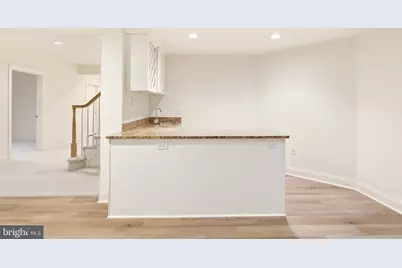 7440 Old Maple Square, McLean, VA 22102 - Photo 36