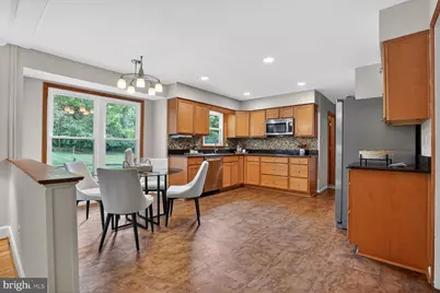 1651 Lozano Drive, Vienna, VA 22182 - Photo 18