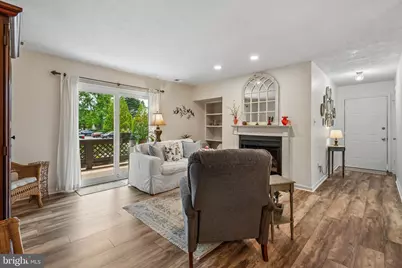 10090 Oakton Terrace Road, Oakton, VA 22124 - Photo 10