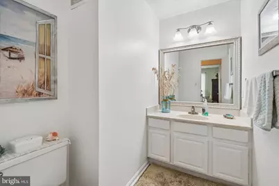 10090 Oakton Terrace Road, Oakton, VA 22124 - Photo 20