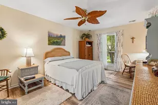 10090 Oakton Terrace Rd, Oakton, VA 22124 - Photo 18